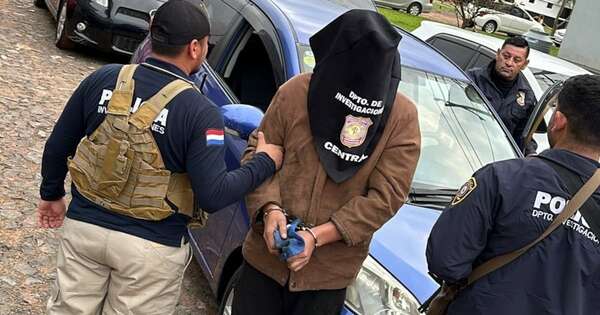 La Nación / Detienen a hombre que ofrecía en redes sociales autos que fueron robados