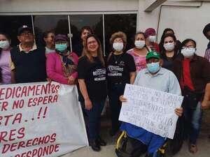 IPS: pacientes con cáncer denuncian bloqueo de medicinas desde Clorinda, que en el país vecino cuesta 9 veces menos - Nacionales - ABC Color