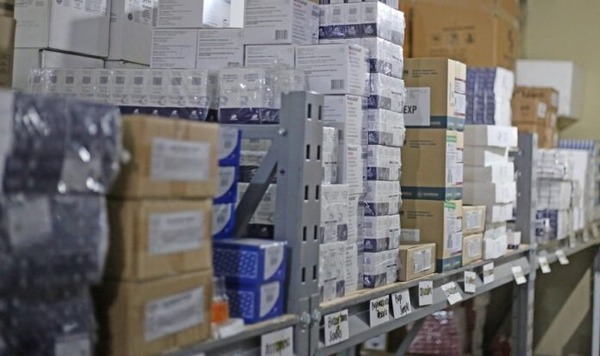 Millonario cargamento de insumos y medicamentos, para Salud - ADN Digital