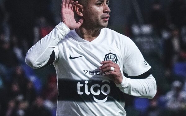 Olimpia asume la cima a cuestas de Sportivo Ameliano