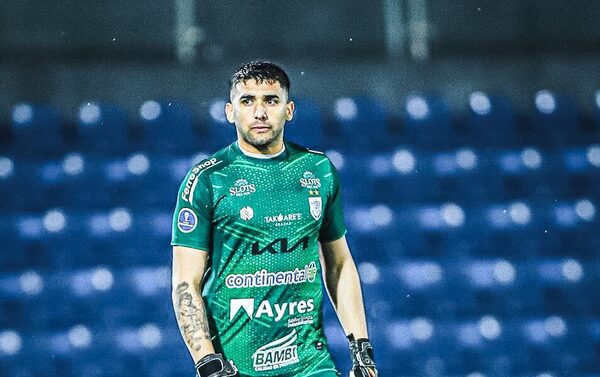 El arquero de Ameliano “explotó” al final del partido y habló de “burlas” desde Olimpia
