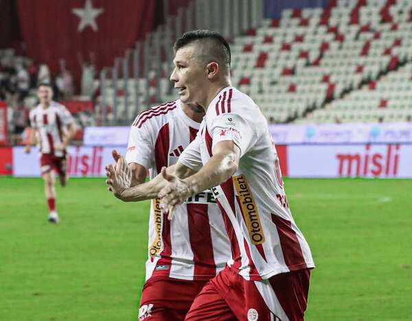 Paraguayos por el mundo: Samudio, Alfio y Riveros, con goles para la victoria - Fútbol Internacional - ABC Color
