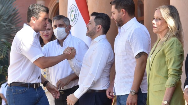 Diputados almuerzan hoy con Peña y Alliana tras el impase interno