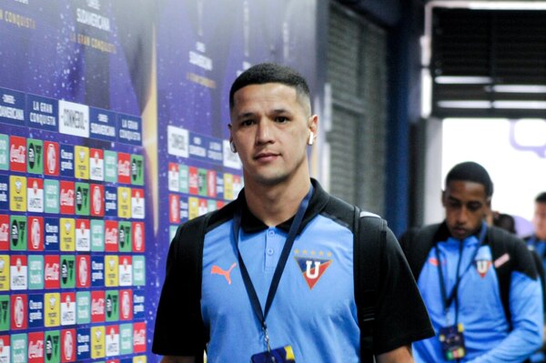 Versus / Liga de Quito, con su goleador paraguayo, comanda el Clausura de Ecuador
