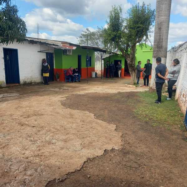 Allanan prostibulo y detienen a dos personas tras muerte de menor