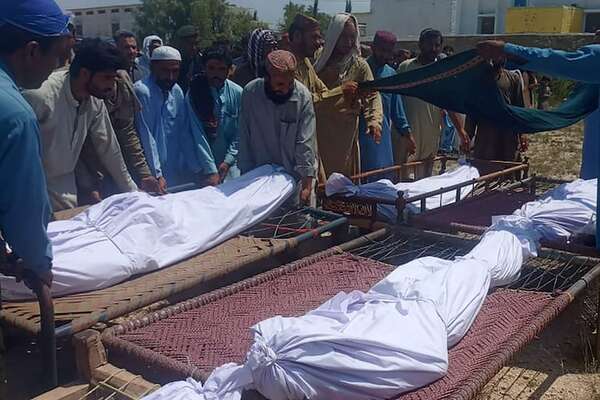 Enfrentamientos entre insurgentes y militares causan 22 muertos en Pakistán - Mundo - ABC Color