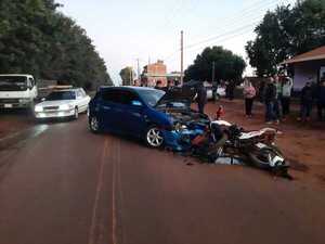 BRUTAL CHOQUE FRONTAL EN PLENO CENTRO DE CARONAY  - Itapúa Noticias