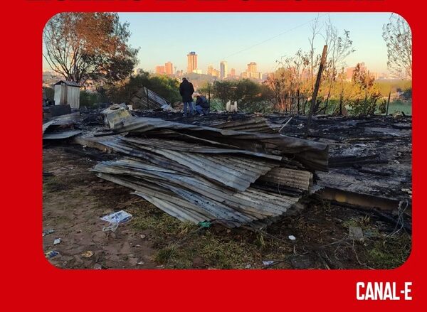 LO QUE DEJÓ EL VORAZ INCENDIO EN LA CHACARITA