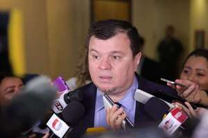 Comisión “garrote” no debe funcionar “bajo criterios arbitrales”, según senador miembro - Política - ABC Color