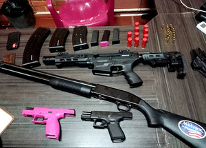 Brasileño es detenido con arsenal luego de golpear a su concubina - La Clave