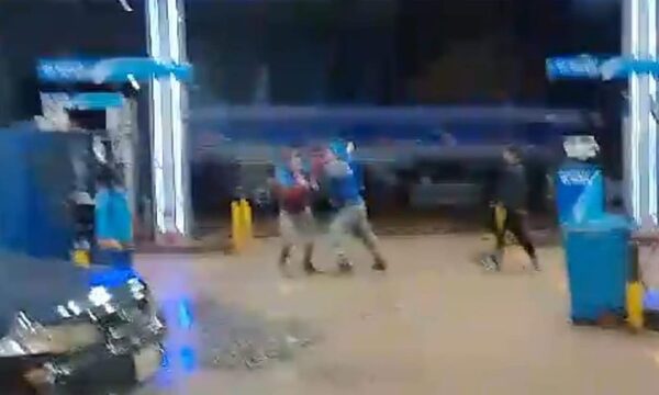 Dos playeros son brutalmente agredidos por borrachos en surtidor Hernandarias – Diario TNPRESS