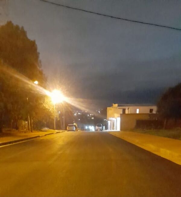Reparan alumnados en barrios de Franco