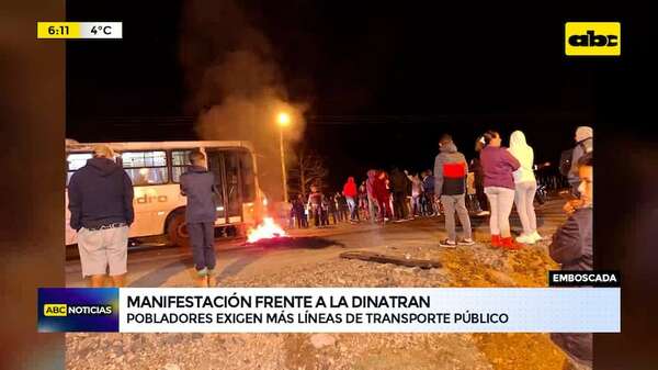 Video: Pobladores exigen más líneas de transporte público frente a la Dinatran - ABC Noticias - ABC Color