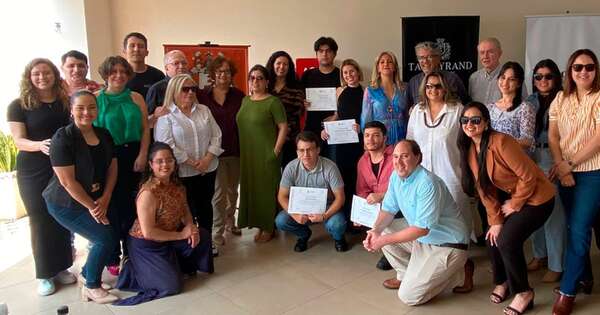 La Nación / Nuevas muestras tras cerrar la “Noche de Galerías” de Asgapa
