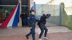 Encarnación: Dueña de burdel es detenida por el caso de abuso y homicidio de una bebé de un año  - Policiales - ABC Color