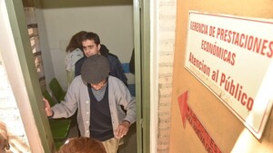 Fe de Vida: Senadora lanza dura crítica a IPS por "jugar con la dignidad de los mayores"