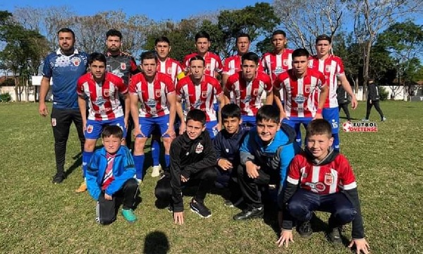 Ovetense arrancó el Interligas con un triunfo ante la Selección Londinense de Fútbol - OviedoPress