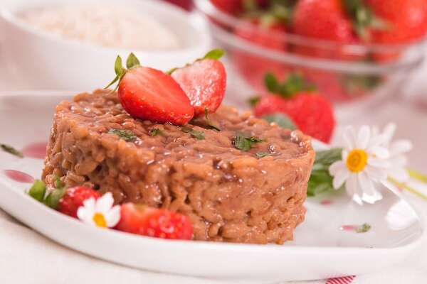 Aprovechá la abundancia de frutillas para un risotto dulce y sabroso - Gastronomía - ABC Color