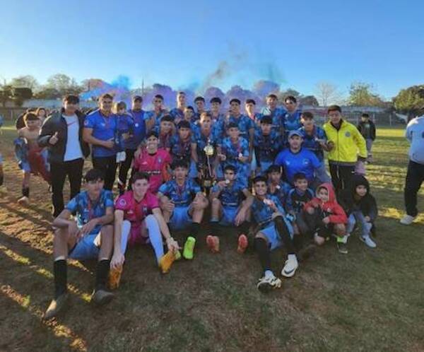 Los juveniles del club Capitán Cristaldo lograron la copa