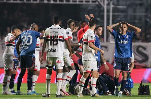 Versus / Federación uruguaya suspende torneo local por salud del futbolista Juan Izquierdo