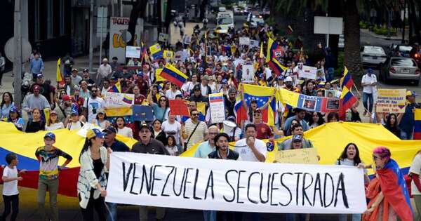 La Nación / Fallo del TSJ chavista es inconstitucional, señalan excancilleres de Latinoamérica