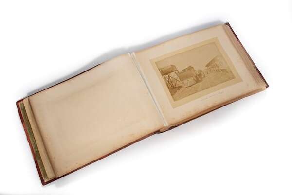 Juan Alberto Migliore expondrá los álbumes fotográficos de Manuel San Martín - Cultura - ABC Color