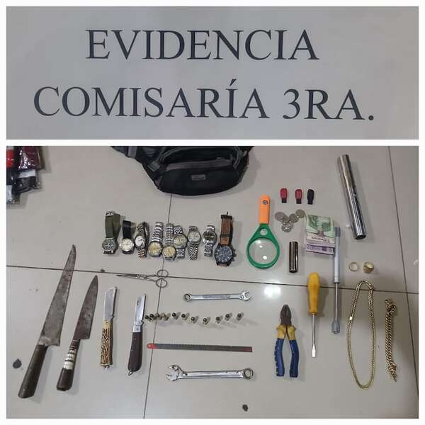 Mujer saltó de un segundo piso para escapar de un ataque violento de su expareja armada - Policiales - ABC Color