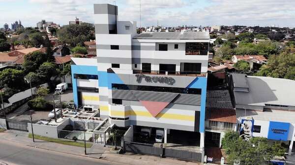 55 años liderando el mercado local - Empresariales - ABC Color