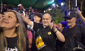 Paraguayo Cubas anuncia que desiste de ser candidato a presidente y cede posta a Prieto – Diario TNPRESS
