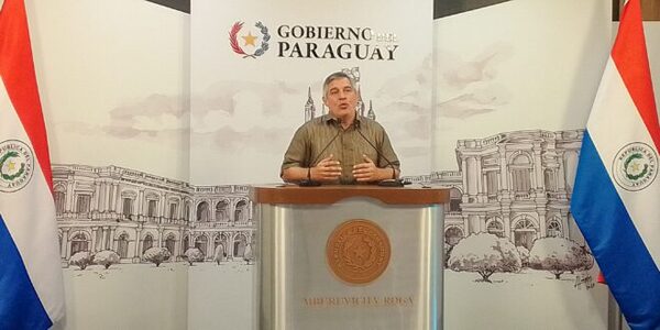 Docentes suspenden paro tras propuesta de ajuste salarial del MEC