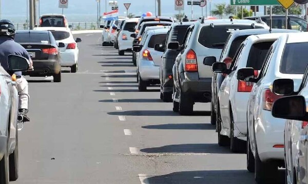 Conductores de plataformas respaldan a Enrique Riera y al comandante de la Policía – Prensa 5