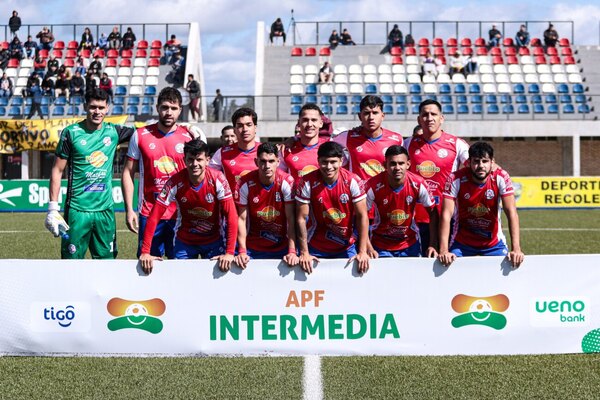 Versus / Denuncian supuesto intento de soborno a un futbolista en la División Intermedia