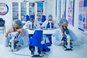 Medicina en la UCP: calidad en la enseñanza y bajo costo son los mayores atractivos