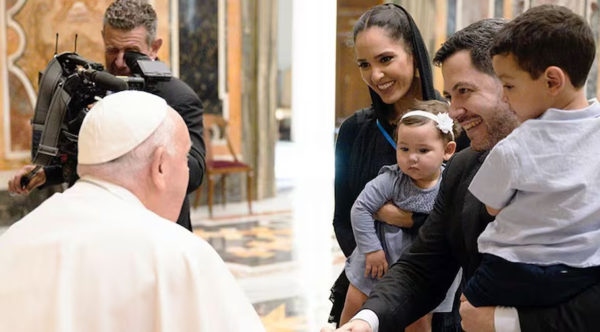 Titular de Diputados visitó al papa Francisco