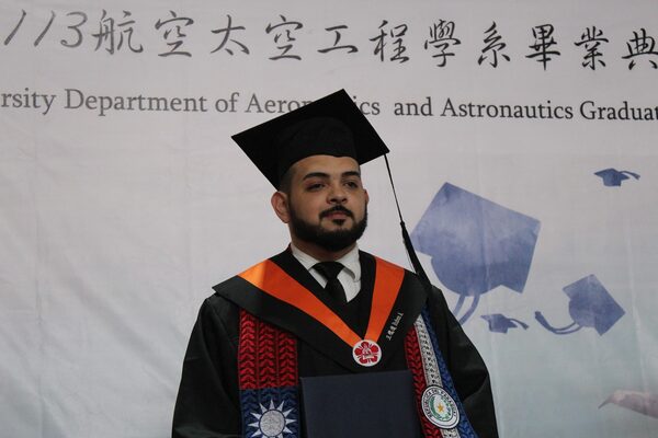 Paraguayo se graduó de ingeniero aeroespacial en Taiwán - Megacadena - Diario Digital
