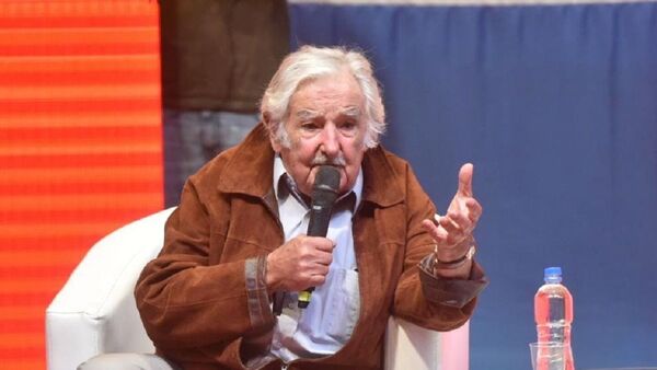 José Mujica es internado en un sanatorio de Montevideo como parte de su tratamiento médico