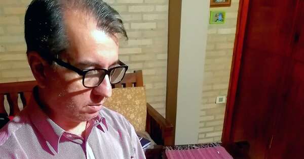 La Nación / Día de la Guarania: Víctor Oxley publica partitura de “Ko’embotávo”