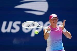 La polaca Swiatek se estrena a medio gas en el Abierto de EEUU - Tenis - ABC Color