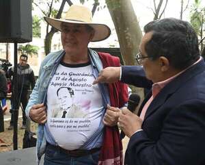 Celebran a la guarania junto a la descuidada tumba de José Asunción Flores - Música - ABC Color