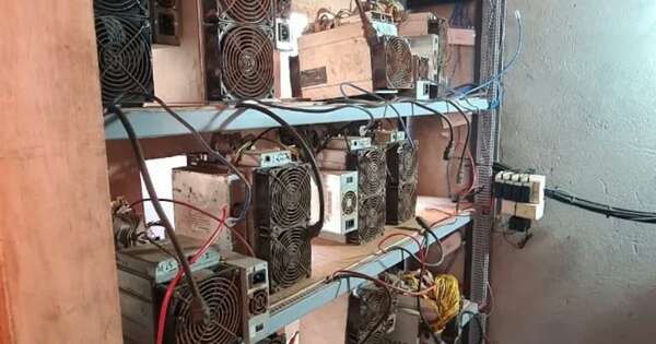 Diario HOY | Criptominerías ilegales: intervienen conexiones irregulares en Alto Paraná