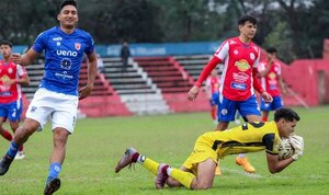 Versus / Colegiales destroza a Carapeguá y no dio lugar a sospechas