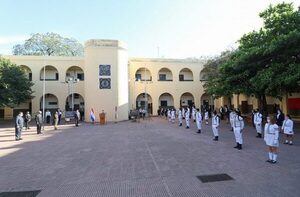 En el Colegio Nacional de la Capital mañana retornan a clases