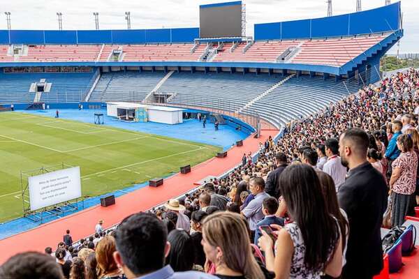Asunción reúne a cientos de Testigos de Jehová en asamblea mundial, esta semana - Nacionales - ABC Color