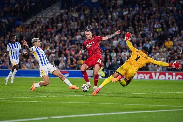 Enciso destaca en triunfo del Brighton, que avanza en la Copa de la Liga - Fútbol Internacional - ABC Color