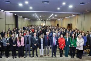 Nuevas normativas laborales impulsan modernización del derecho administrativo del trabajo, según especialistas - .::Agencia IP::.