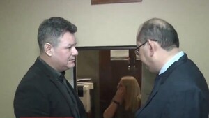 Abogado impugna a suplente de Lalo Gomes y busca ocupar la banca en Diputados