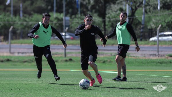 Con dos atrayentes juegos proseguirá este miércoles el torneo Clausura de fútbol - .::Agencia IP::.