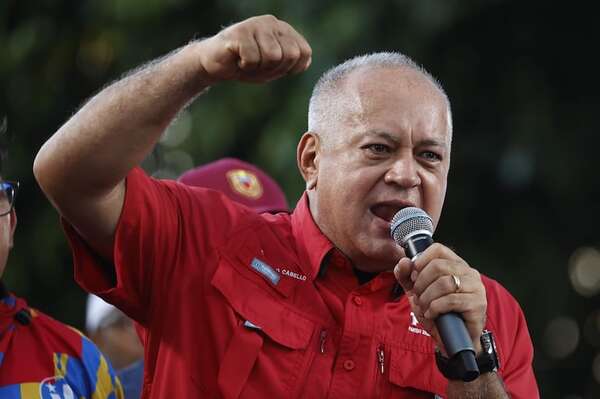 Con cientos de detenidos, Maduro se blinda y nombra a un radical chavista como ministro del Interior - Mundo - ABC Color