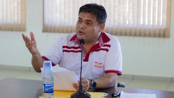 Diputados convoca al suplente de Lalo Gomes para su juramento