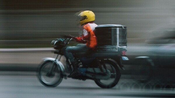 Moto deliverys exigen control en 'zonas rojas': “Ya son 17 los compañeros muertos”